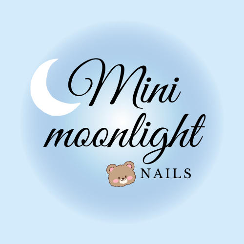 Minimoonlight Nails